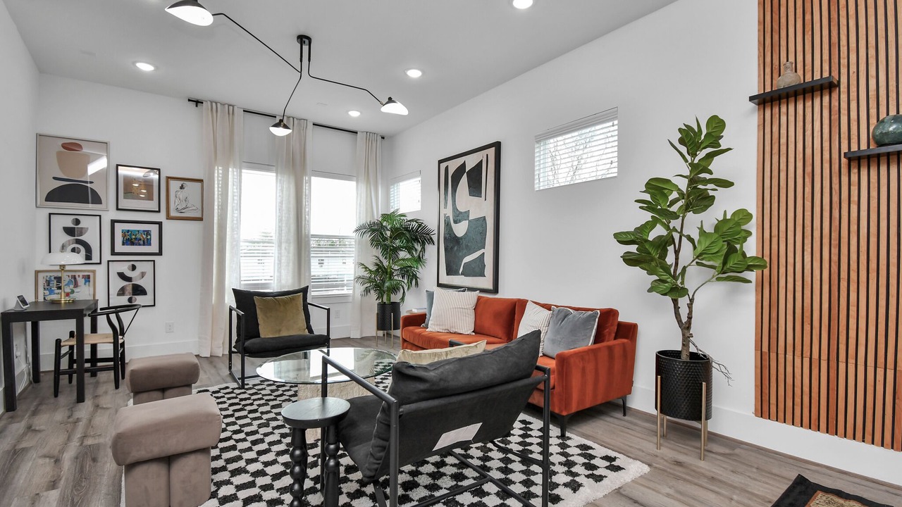 Photo of Livingroom in OST - South Union