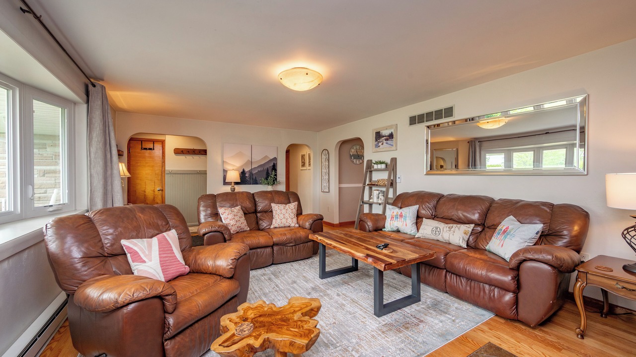 Photo of Livingroom in Friendsville