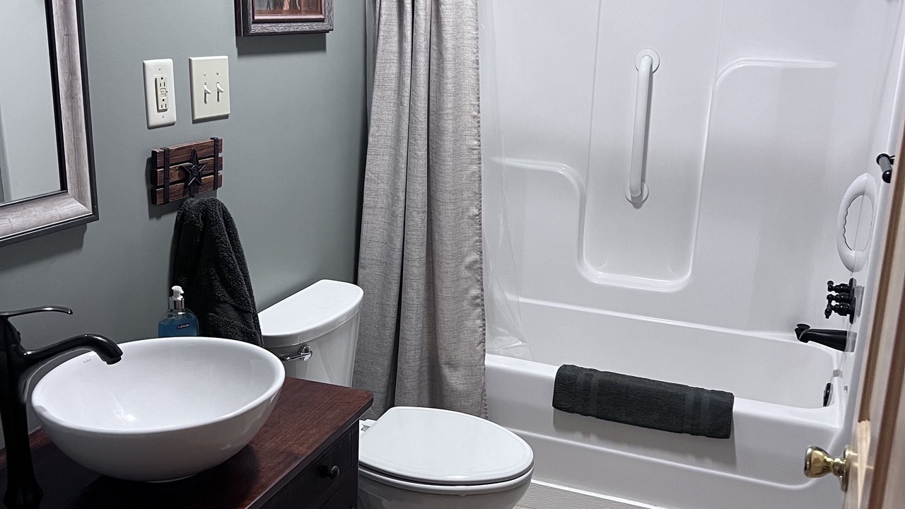 Photo of Bathroom in Harper