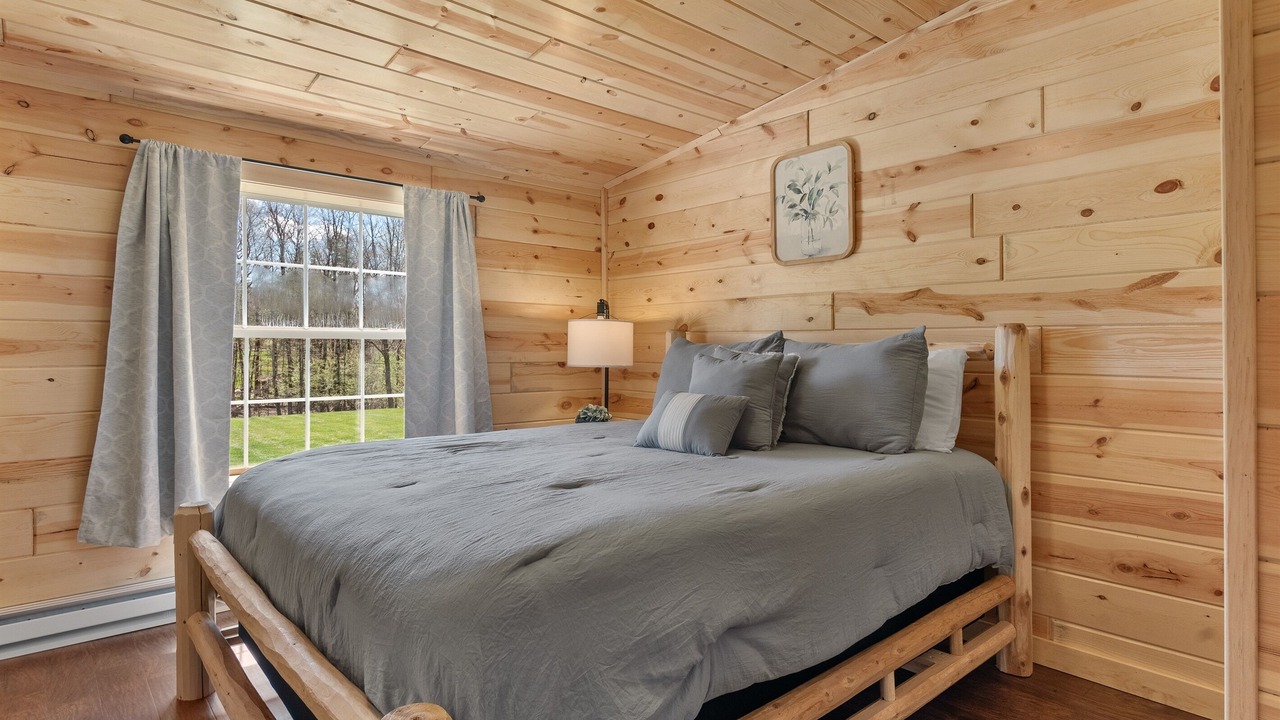 Photo of Bedroom in West Oneonta