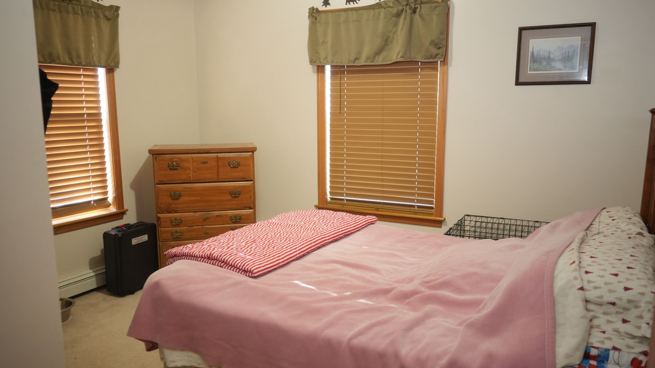 Photo of Bedroom in Eagle Bay