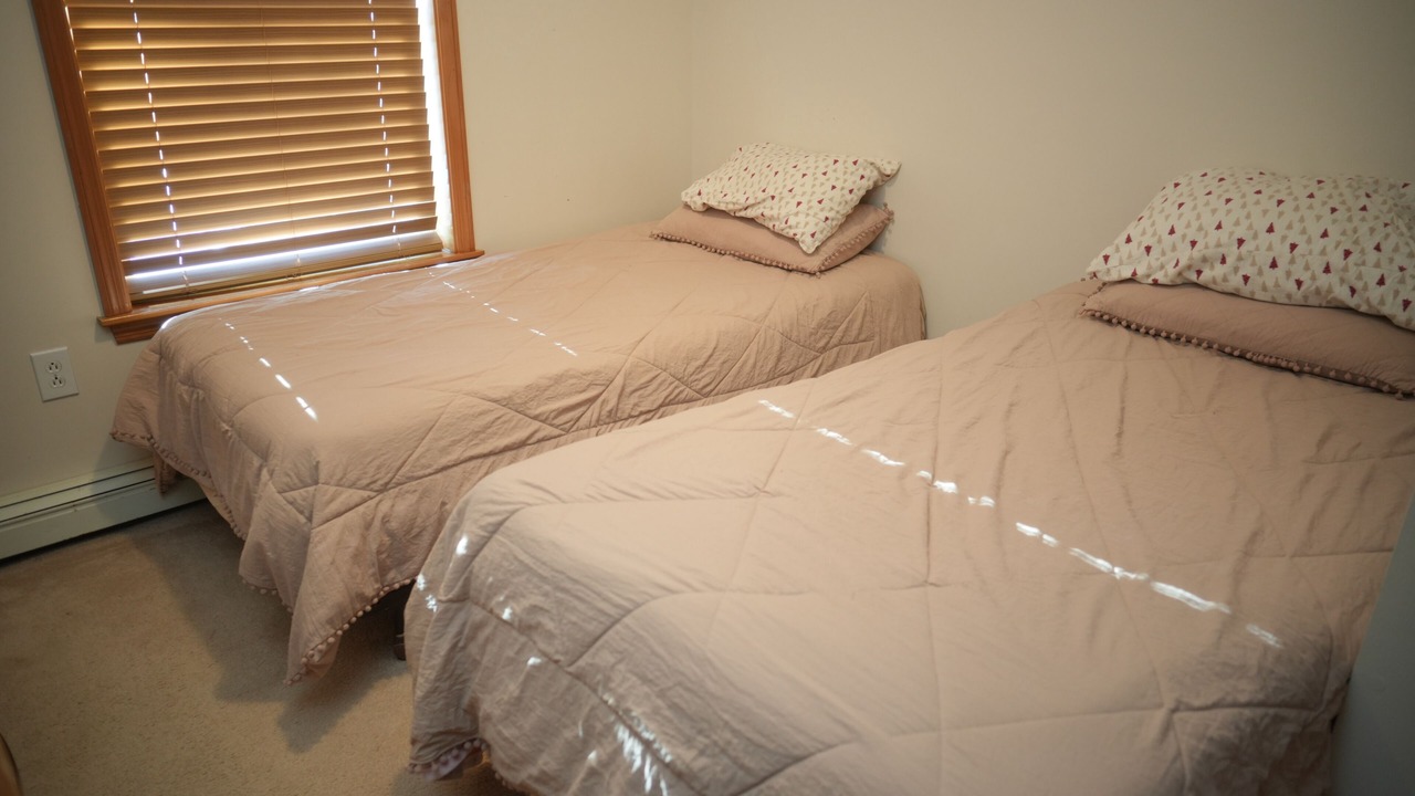 Photo of Bedroom in Eagle Bay