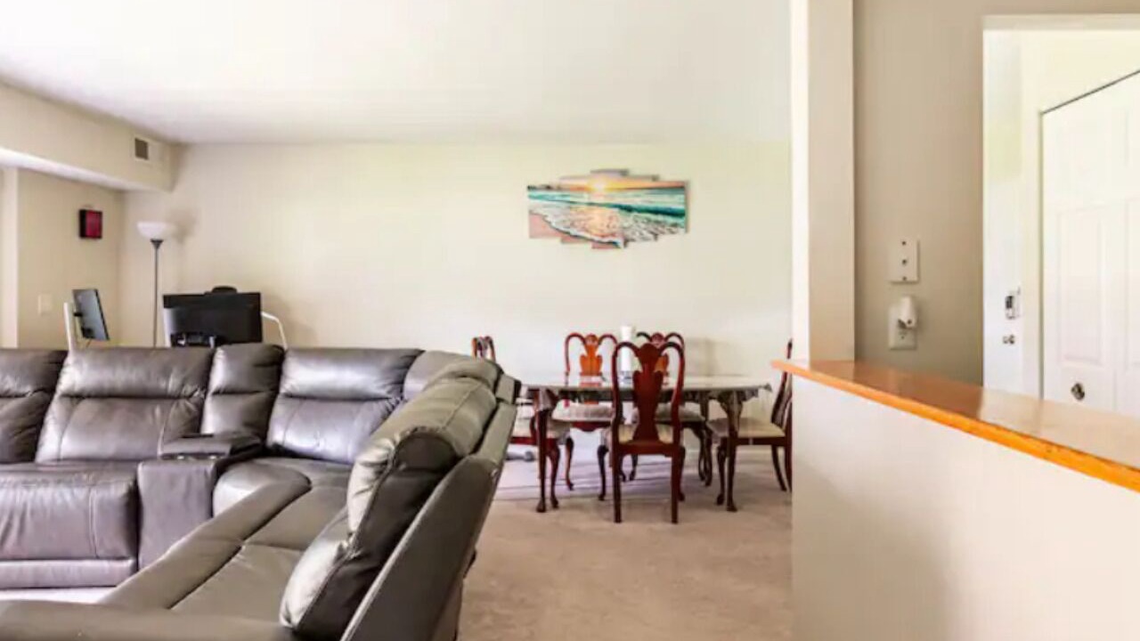 Photo of Livingroom in Walpole
