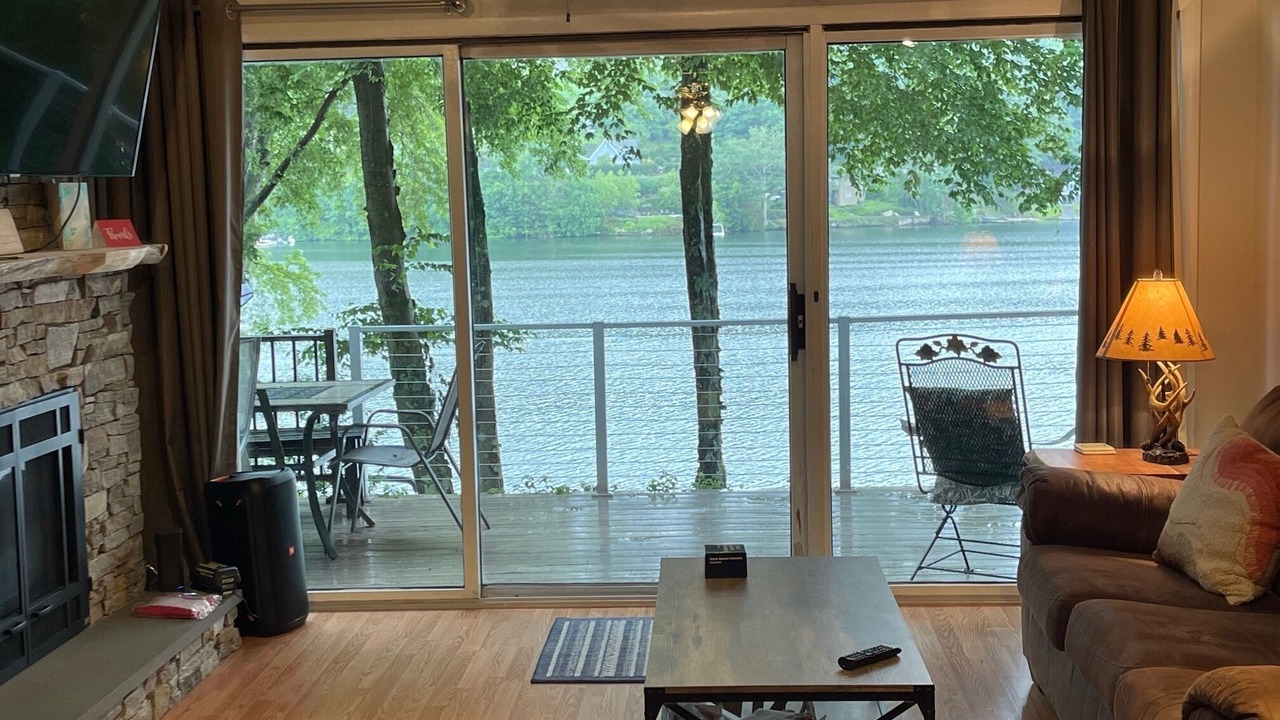 Photo of Livingroom in New Milford