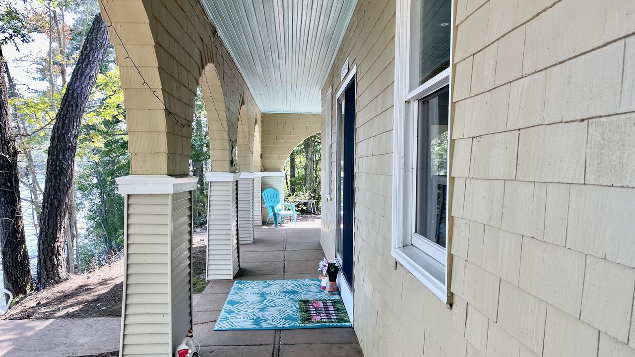 Photo of Patio Balcony in Lake Pearl