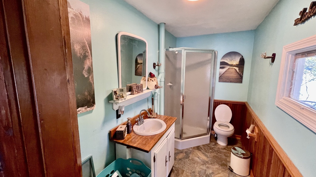 Photo of Bathroom in Lake Pearl