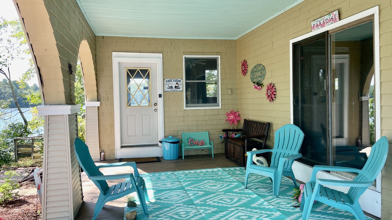 Photo of Patio Balcony in Lake Pearl