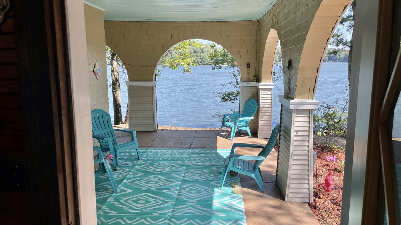 Photo of Patio Balcony in Lake Pearl