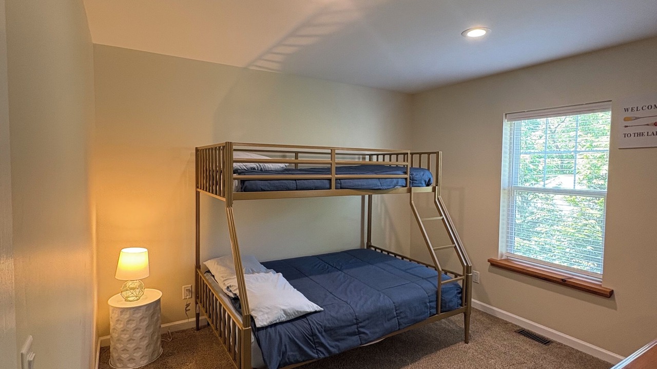 Photo of Bedroom in Town of Richmond
