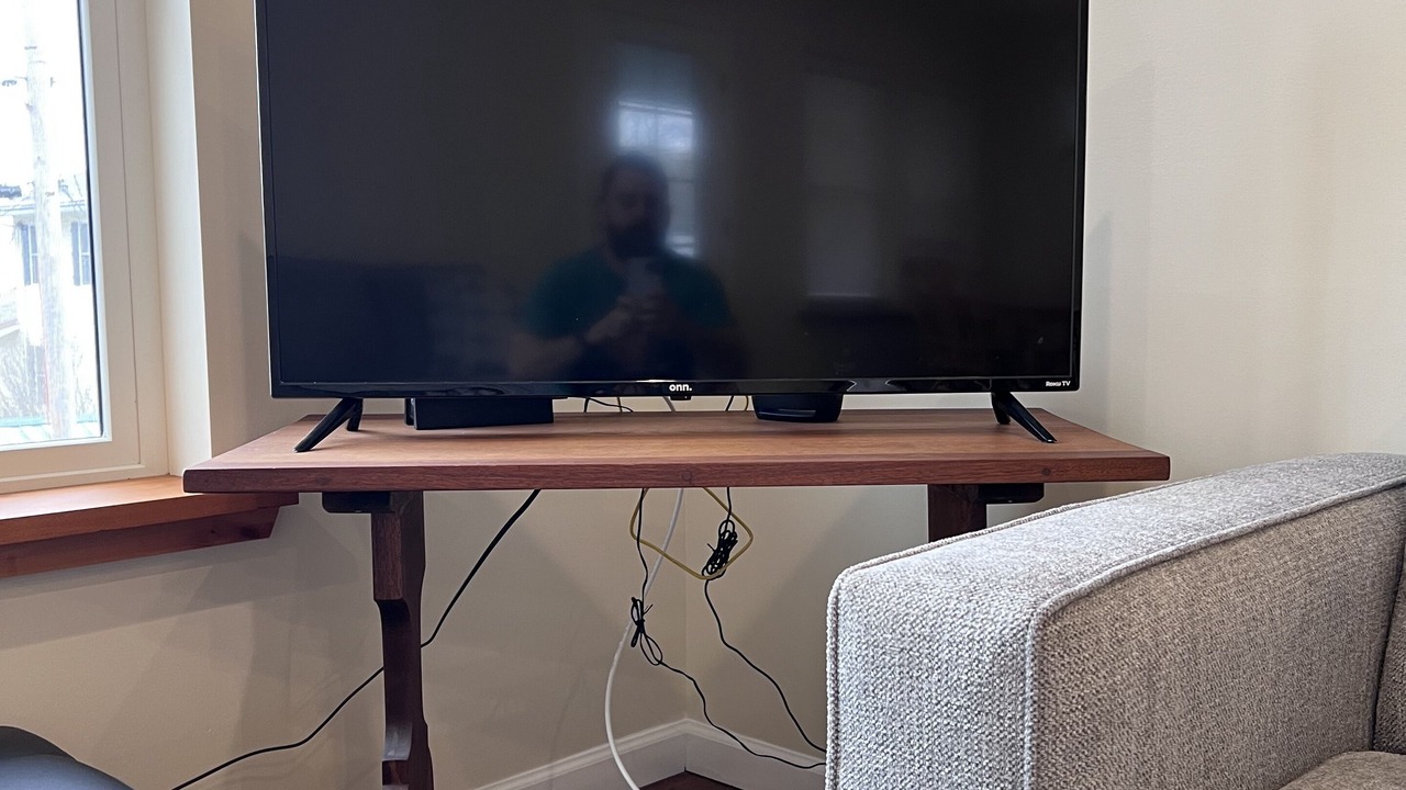 Photo of Livingroom in Town of Richmond