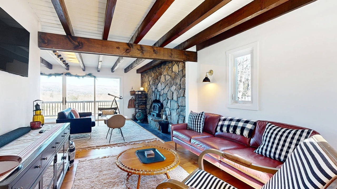 Photo of Livingroom in Thornton