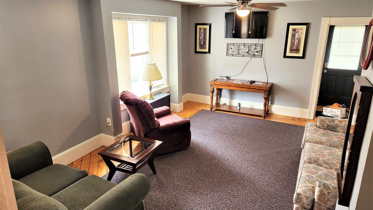 Photo of Livingroom in Rimmon Heights