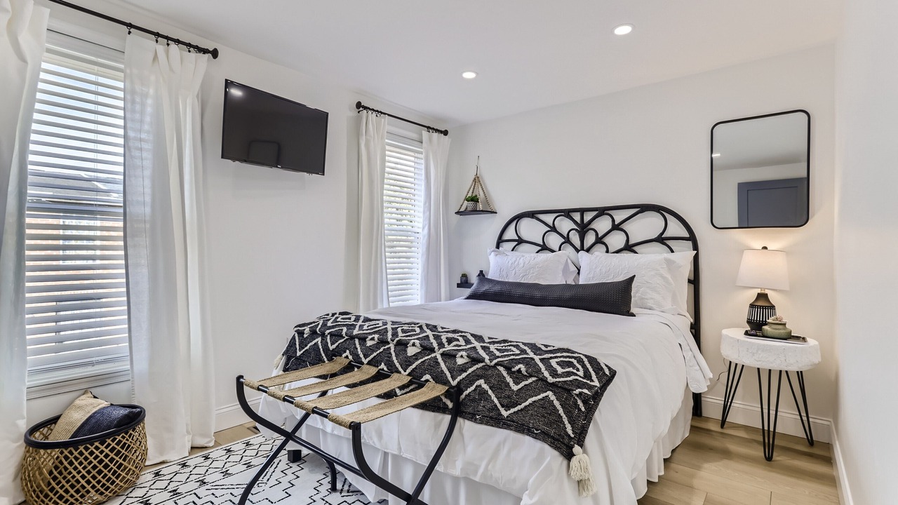 Photo of Bedroom in Downtown Baltimore