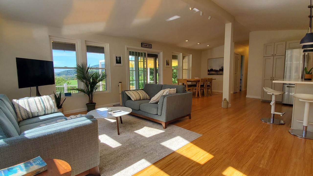 Photo of Livingroom in Stamford