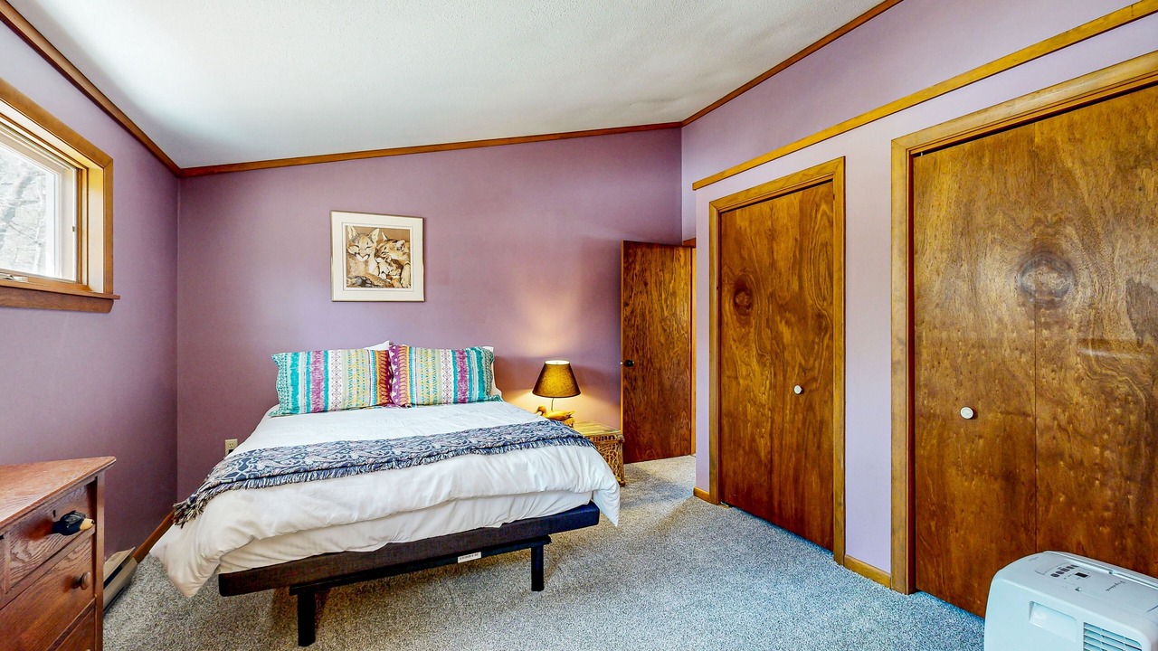 Photo of Bedroom in Moultonborough