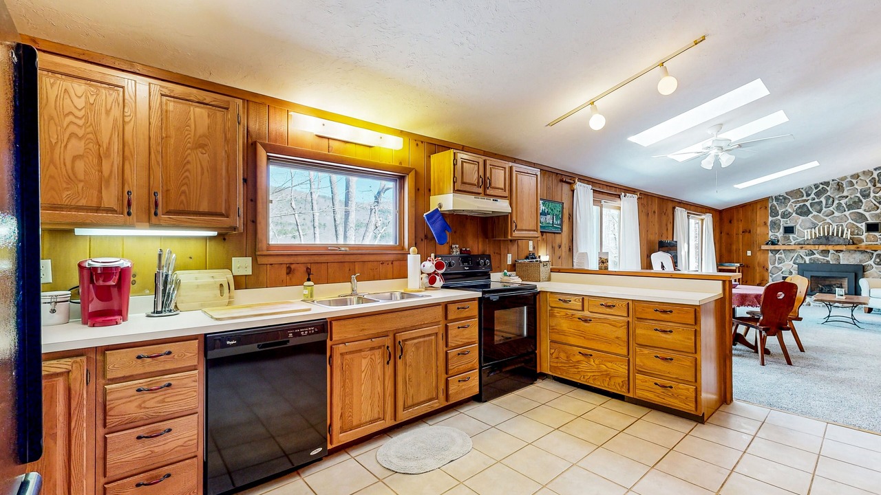 Photo of Kitchen in Moultonborough