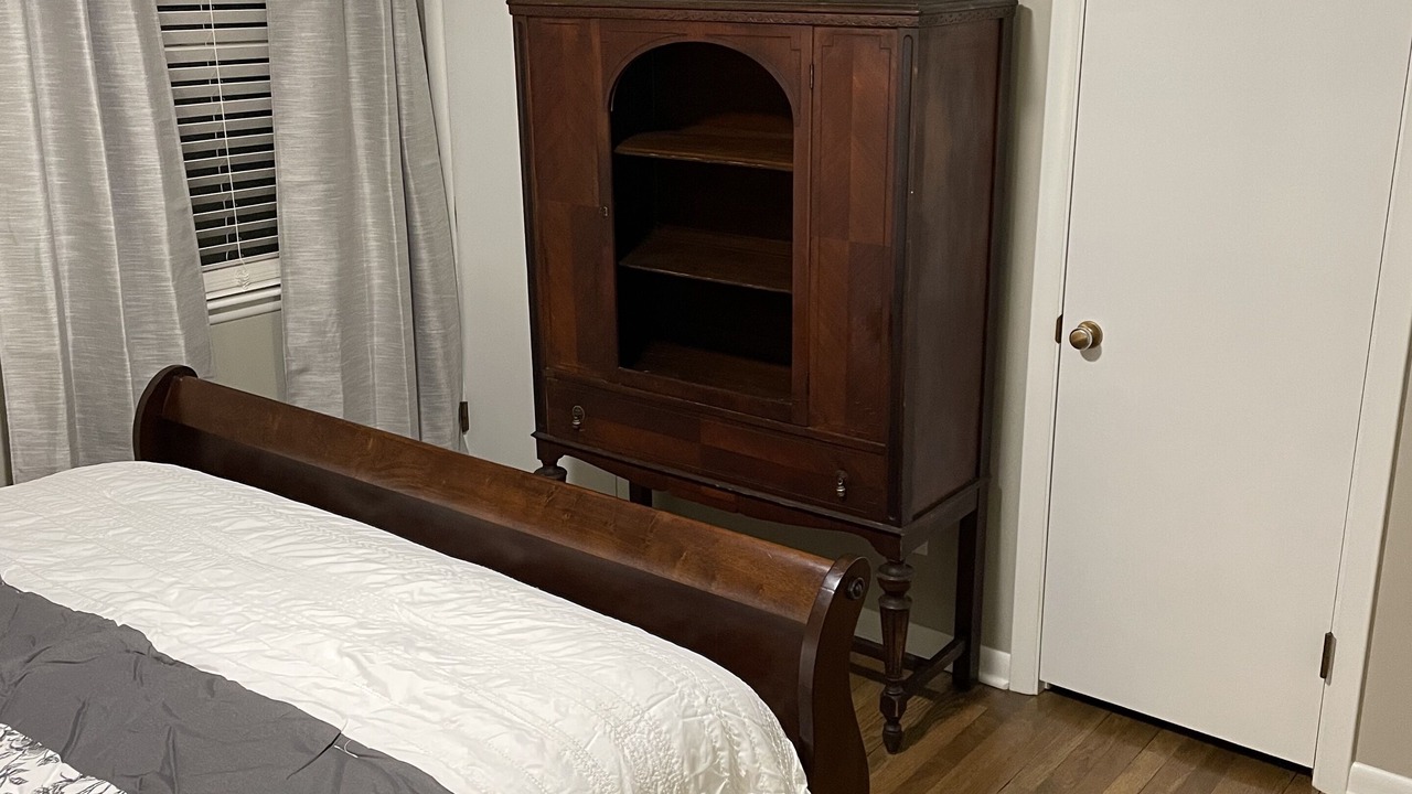 Photo of Bedroom in Wheeling