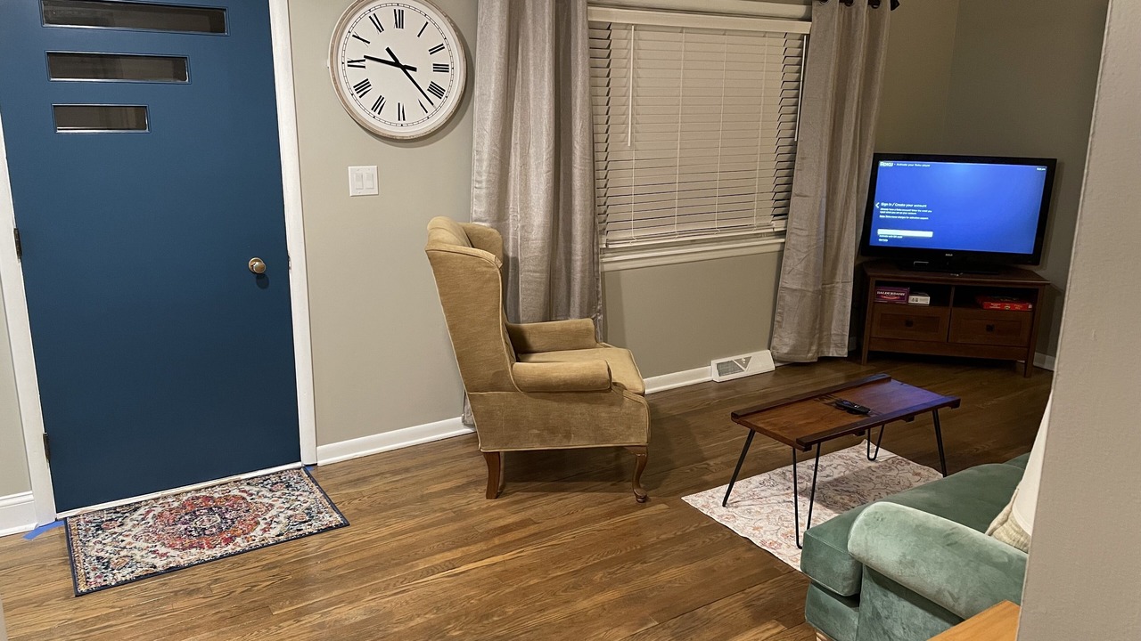 Photo of Livingroom in Wheeling