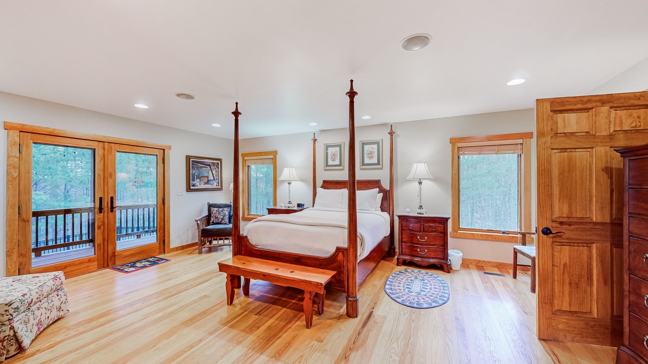 Photo of Bedroom in North Lake George