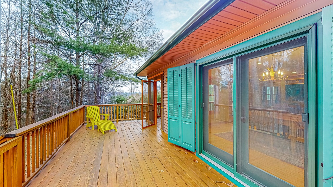 Photo of Patio Balcony in North Lake George