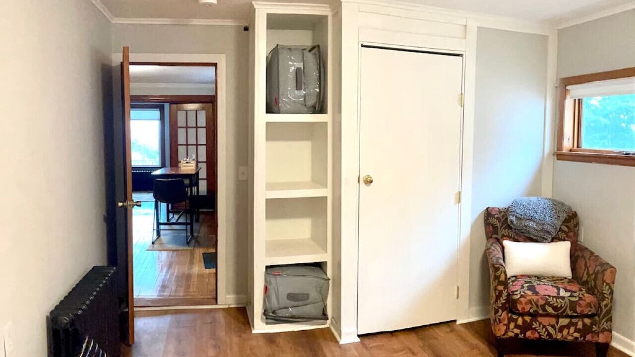 Photo of Livingroom in Middlebury