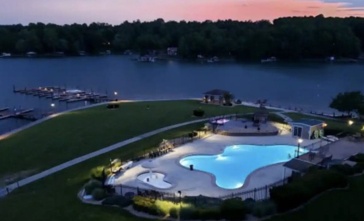 Photo of Others in Smith Mountain Lake