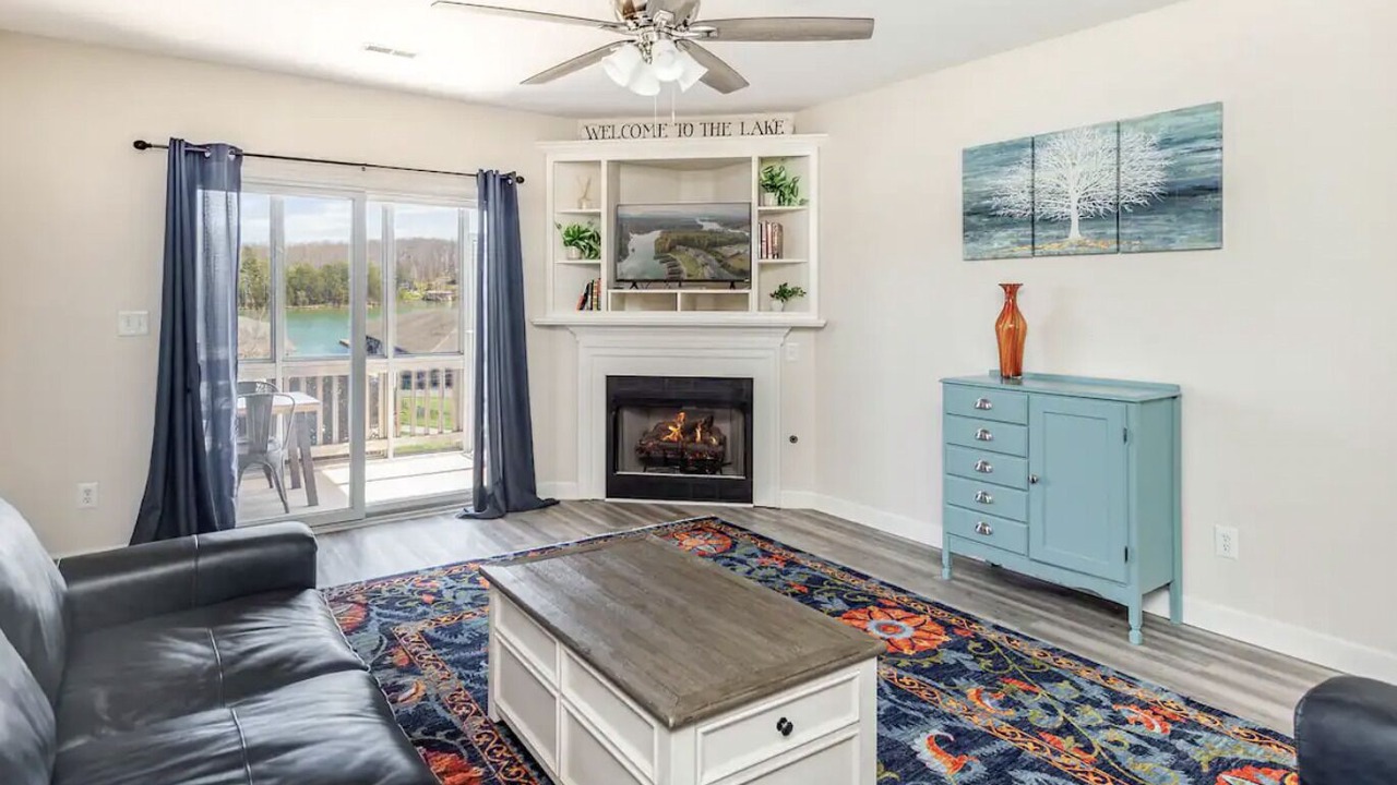 Photo of Outdoor in Smith Mountain Lake