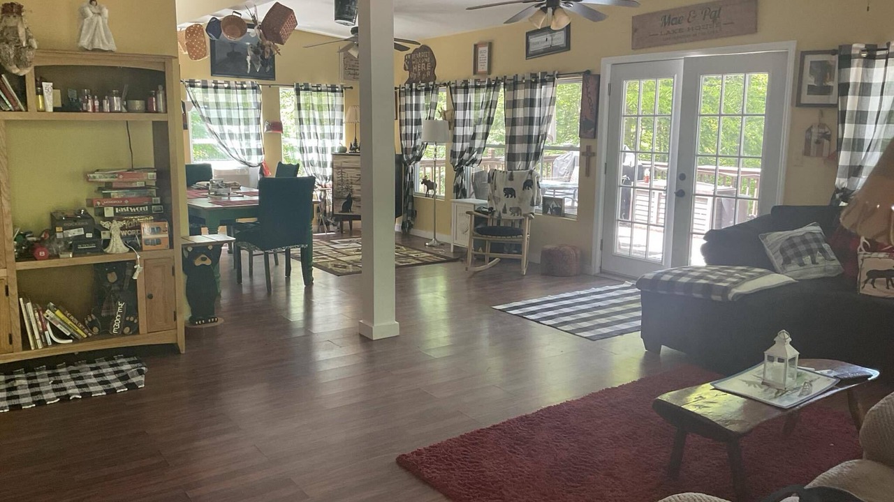 Photo of Livingroom in Day