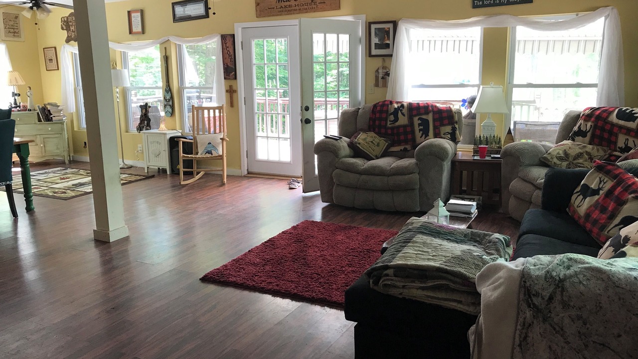 Photo of Livingroom in Day
