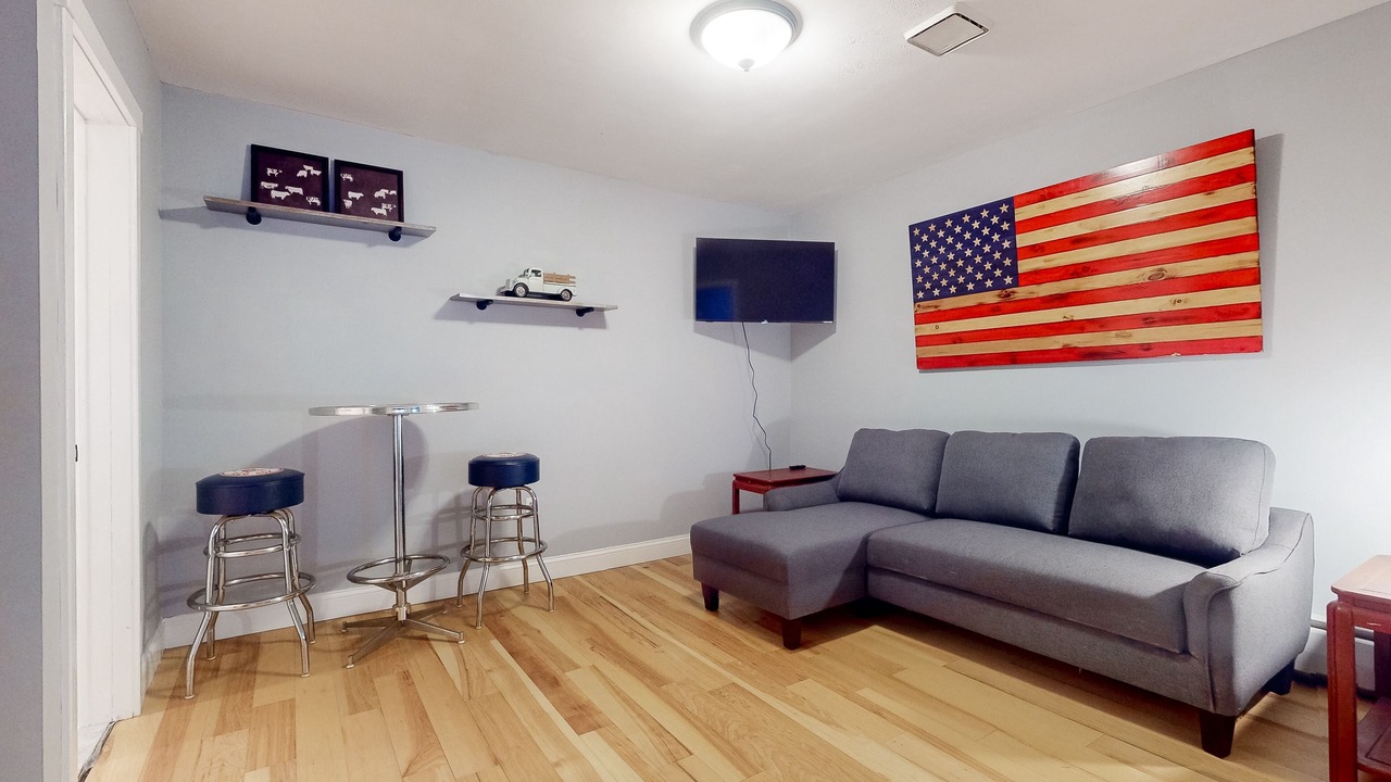 Photo of Livingroom in Brownsville
