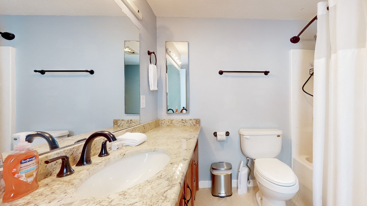 Photo of Bathroom in Brownsville