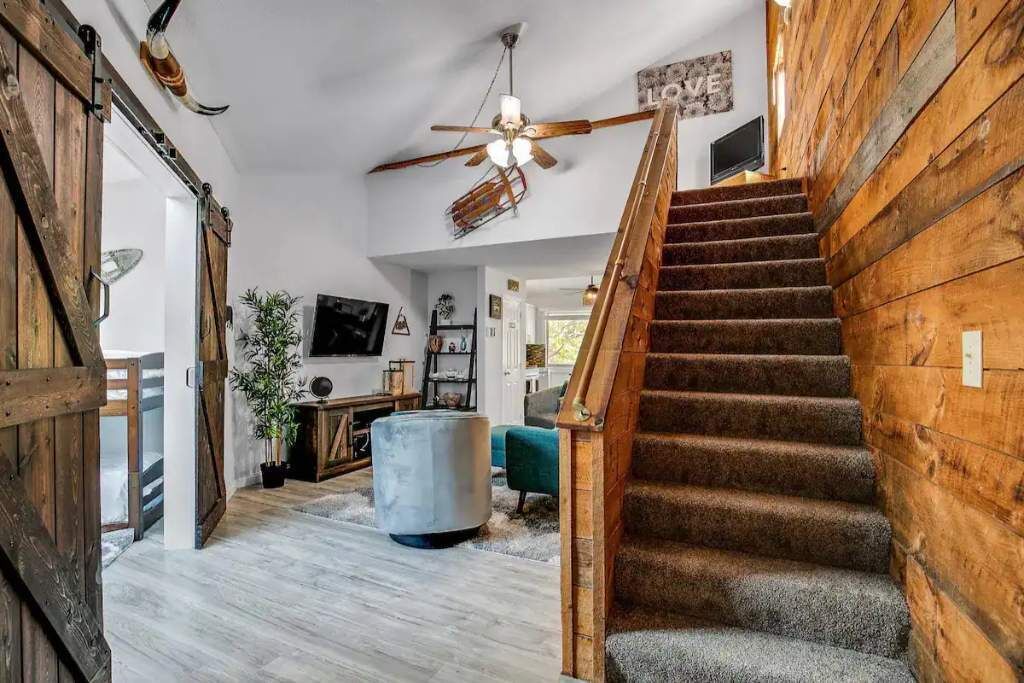 Photo of Livingroom in Thornton