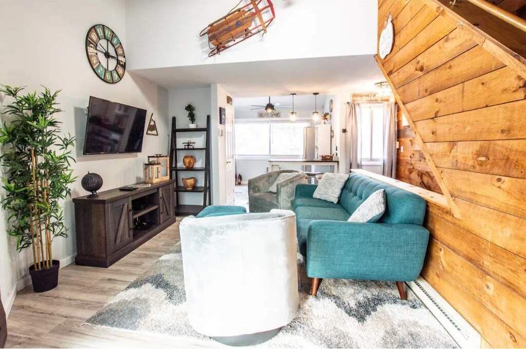 Photo of Livingroom in Thornton