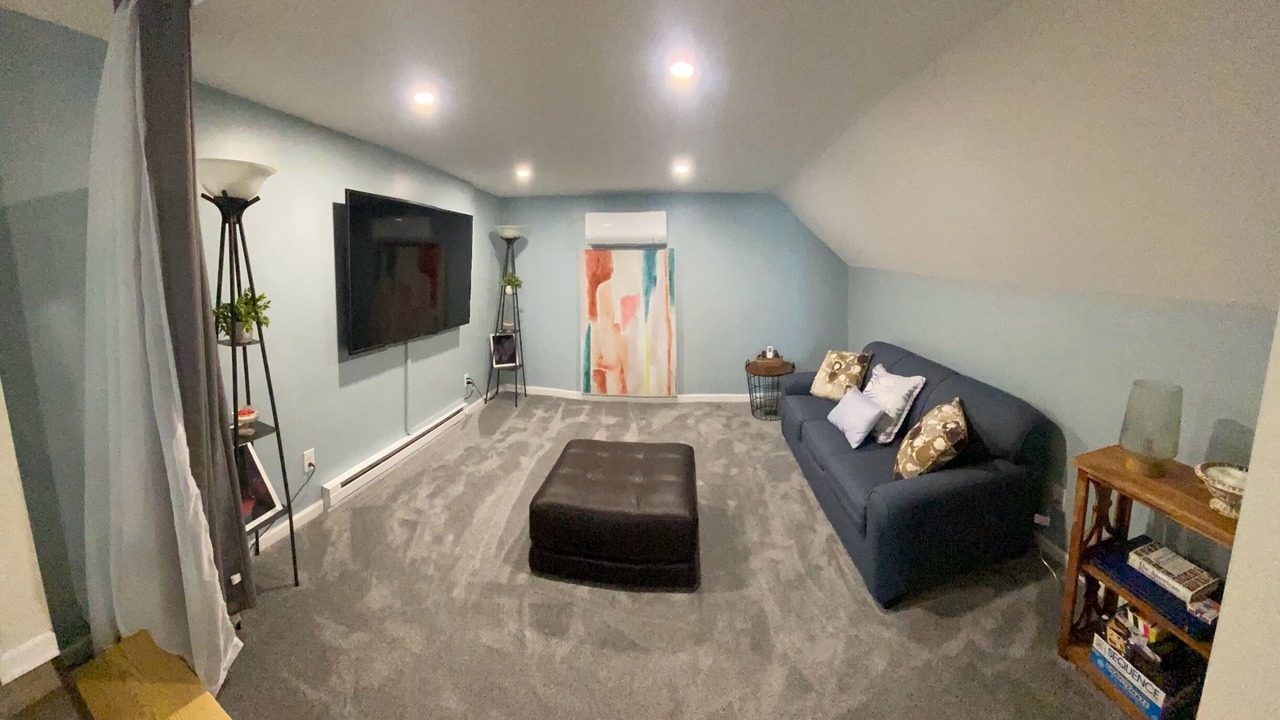 Photo of Livingroom in Town of Bethlehem