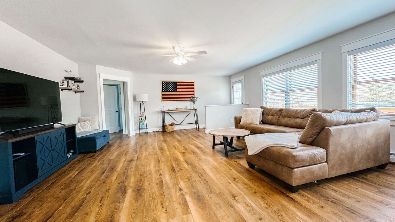 Photo of Livingroom in North Lake George