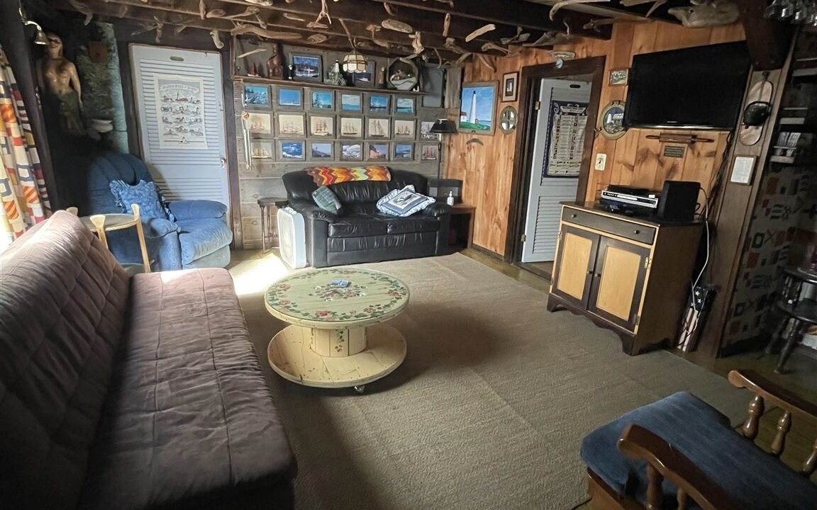 Photo of Livingroom in North Sebago