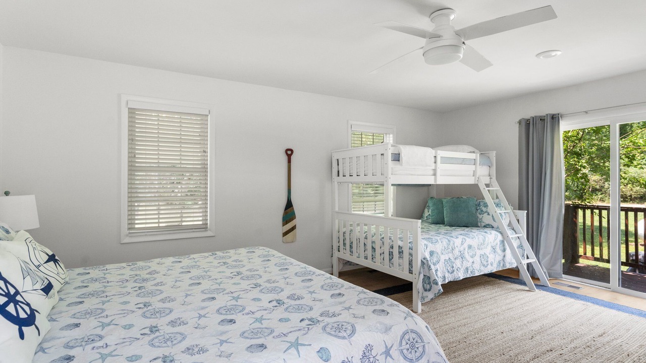 Photo of Bedroom in Weems