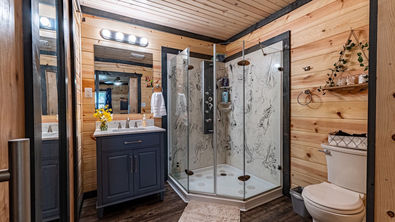 Photo of Bathroom in Hico