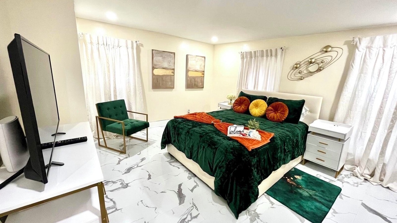 Photo of Bedroom in Utica