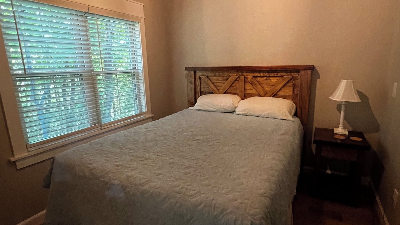 Photo of Bedroom in Thurmond