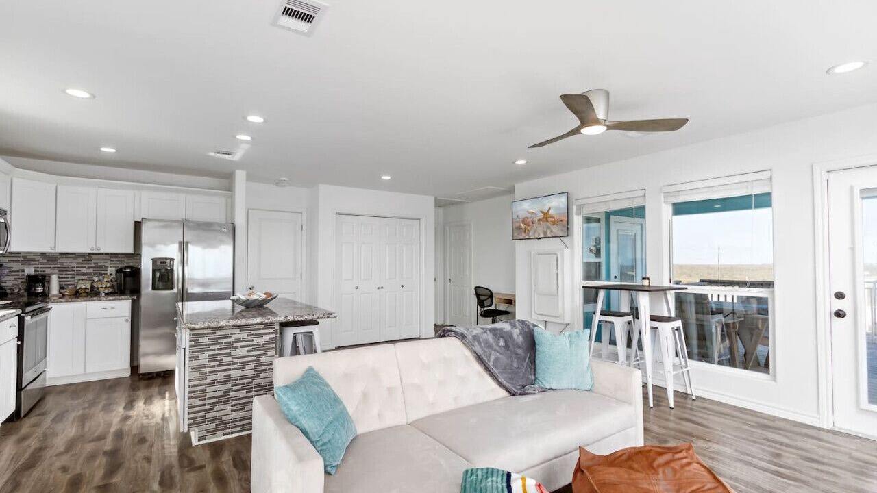 Photo of Livingroom in Port Bolivar