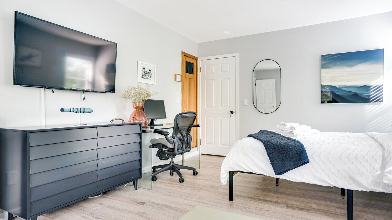 Photo of Bedroom in East Quogue