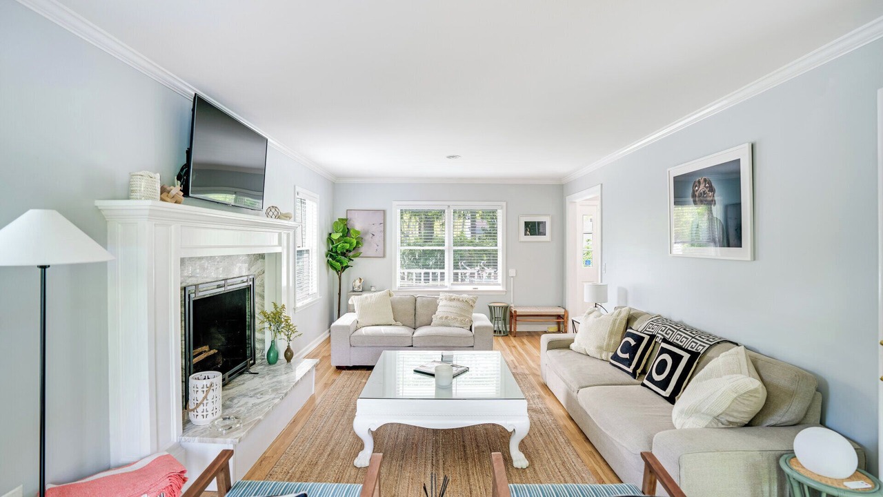Photo of Livingroom in East Quogue
