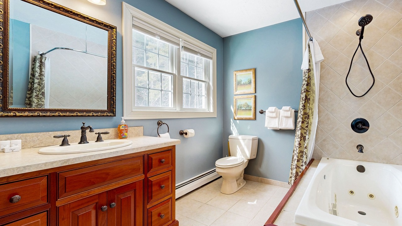 Photo of Bathroom in Glover