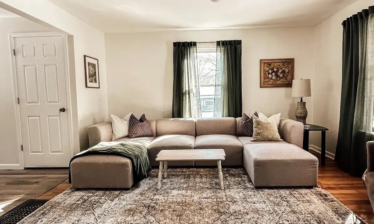 Photo of Livingroom in North Syracuse