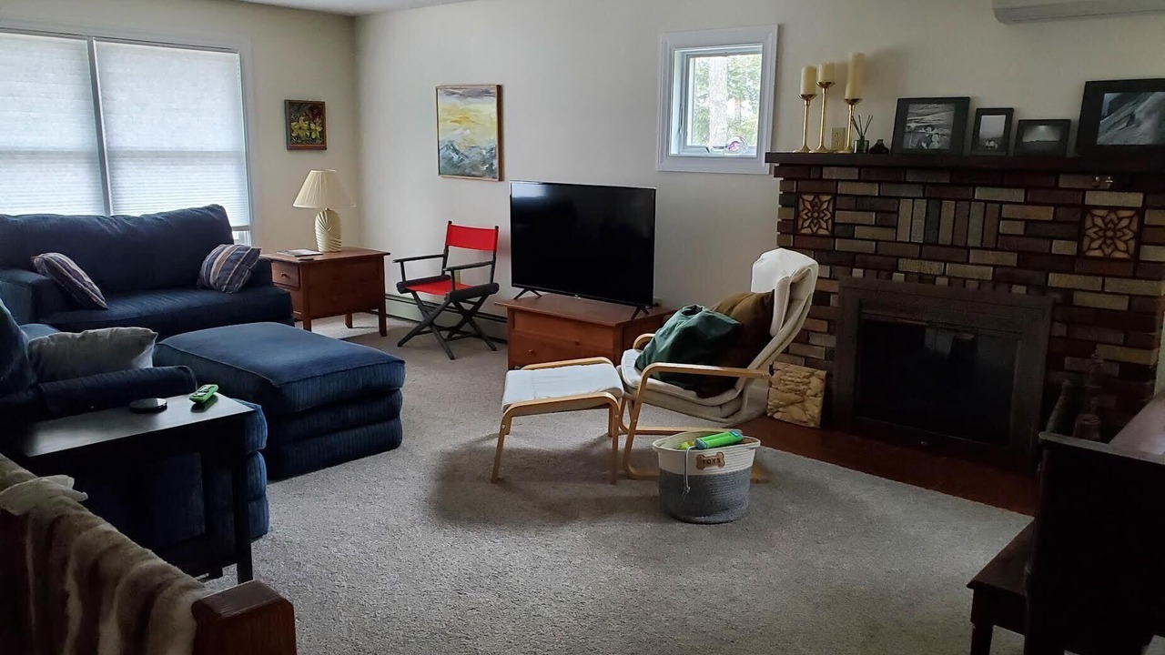 Photo of Livingroom in Poultney