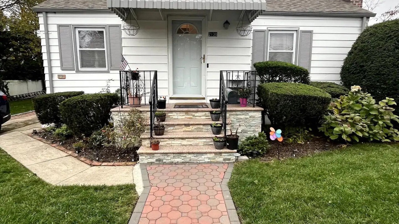 Photo of Outdoor in East Meadow