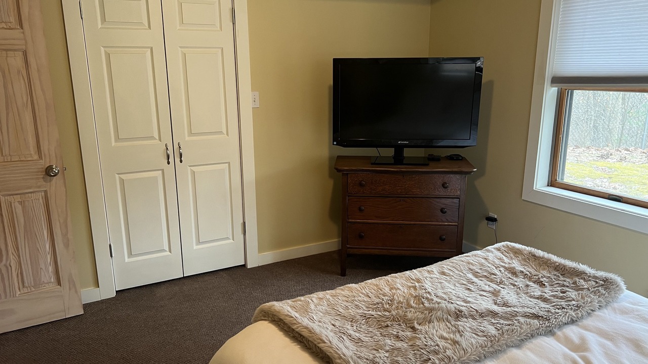 Photo of Bedroom in Saratoga Springs