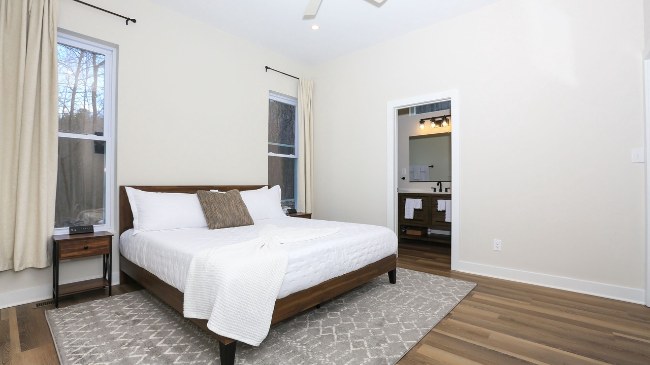 Photo of Bedroom in New Market