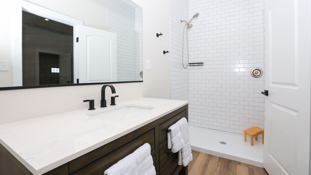 Photo of Bathroom in New Market